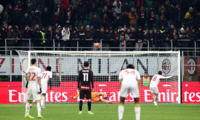 MILAN, ITALY - JANUARY 08: Players of AC Milan pose for a team photograph prior to the Serie A match between AC Milan and Genoa CFC at Giuseppe Meazza Stadium on January 08, 2026 in Milan, Italy. (Photo by Marco Luzzani/Getty Images)