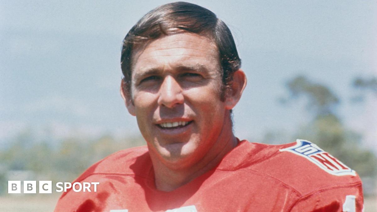 San Francisco 49ers legend John Brodie