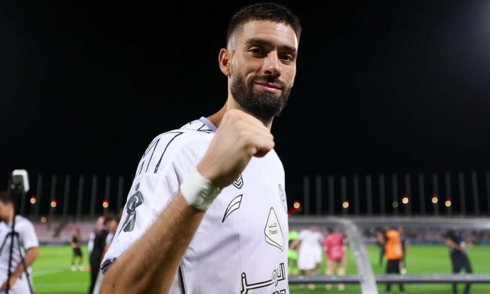 MECCA, SAUDI ARABIA - APRIL 6: Yannick Carrasco of Al Shabab celebrates victory after winning the Saudi Pro League match between Al Wehda and Al Shabab at King Abdulaziz Sport City on April 6, 2025 in Mecca, Saudi Arabia. (Photo by Yasser Bakhsh/Getty Images)