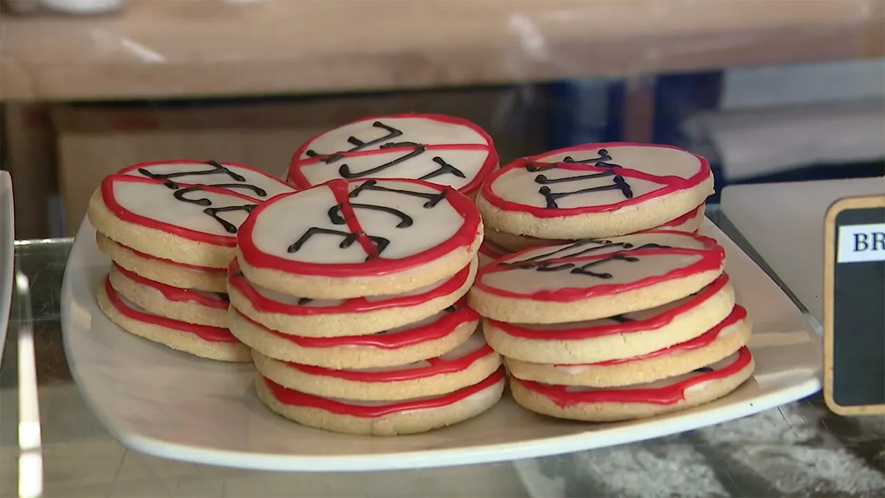 San Francisco bakery faces online backlash over anti-ICE cookies