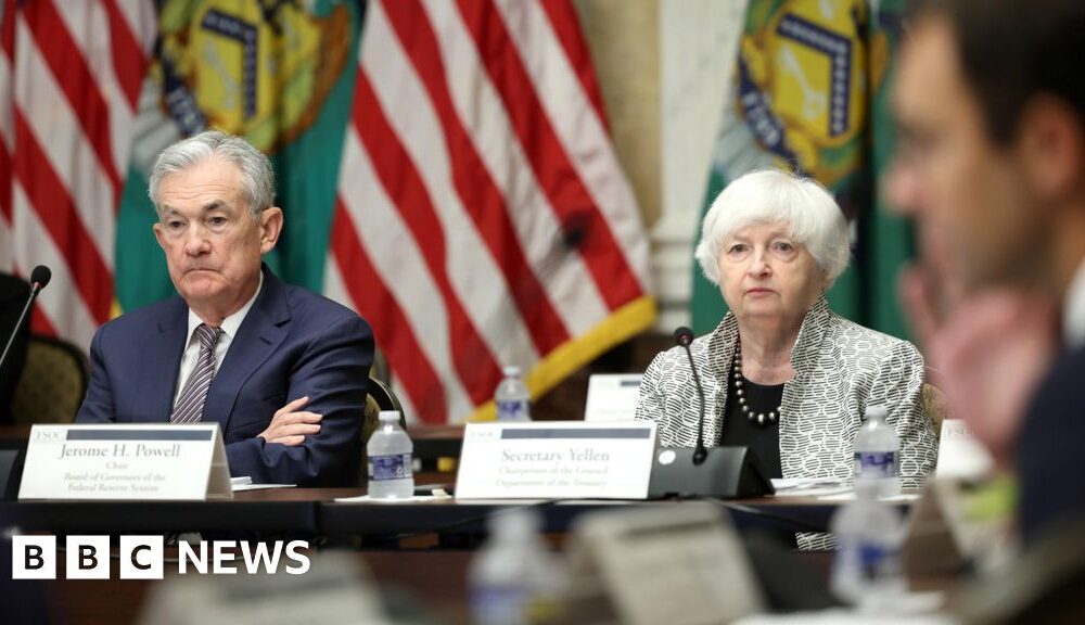 Former Fed chairs condemn criminal investigation into Jerome Powell
