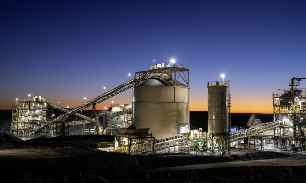 Bellevue farewells former boss