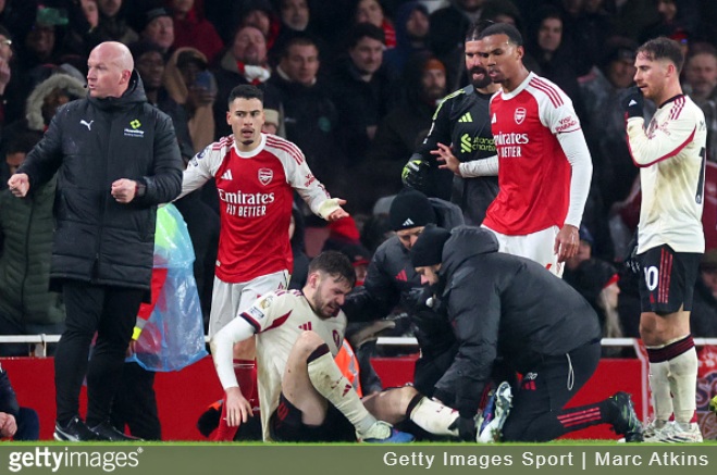 Liverpool’s Defensive Crisis: Why Conor Bradley’s Injury Leaves Arne Slot No Choice but to Act