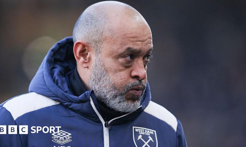 Nuno Espirito Santo, head coach of West Ham United, reacts