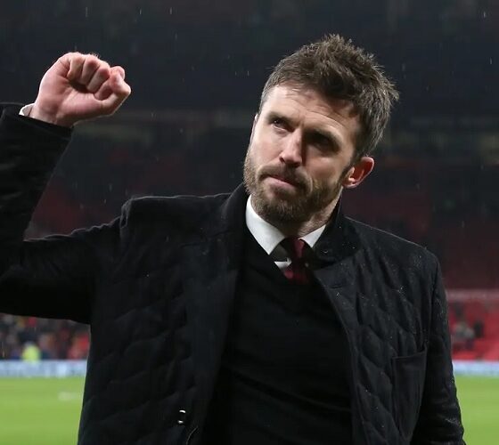Manchester United interim boss Michael Carrick unconcerned with former players' opinions (Video)