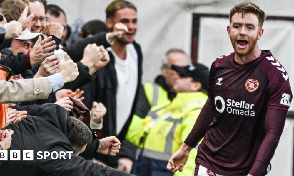 Stuart Findlay has signed up at Hearts until 2028