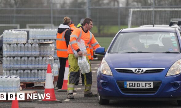 Tens of thousands in Sussex and Kent start working week without water