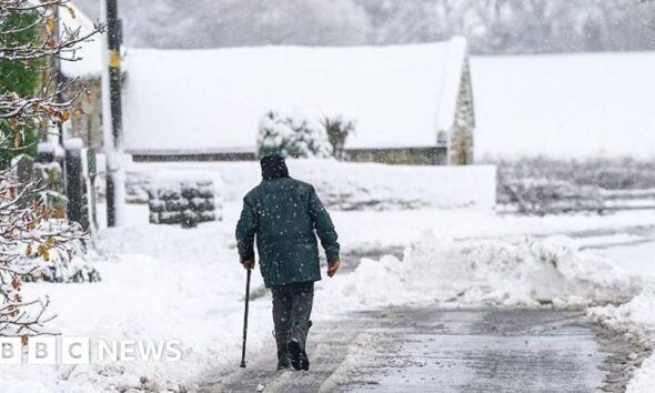 Ice and snow expected to cause travel disruption in wintry start to 2026