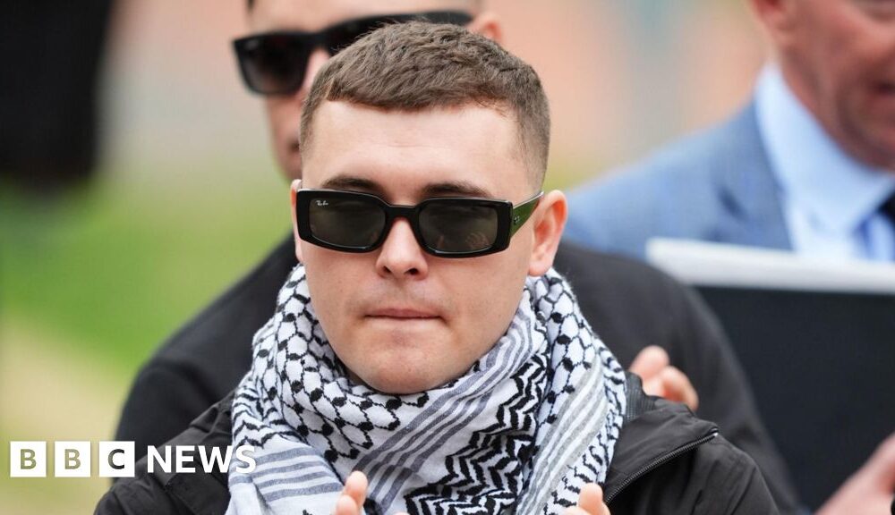 Kneecap supporters gather at High Court ahead of appeal case