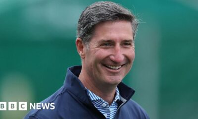 Starbucks scraps $250,000 cap on boss's use of company jet