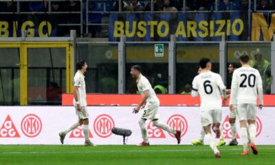 MILAN, ITALY - JANUARY 23: Stefano Moreo of Pisa SC celebrates scoring his team's second goal with teammates during the Serie A match between FC Internazionale and Pisa SC at Giuseppe Meazza Stadium on January 23, 2026 in Milan, Italy. (Photo by Marco Luzzani/Getty Images)