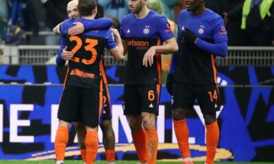 MILAN, ITALY - JANUARY 23: Federico Dimarco of FC Internazionale Milano celebrates scoring his team's first goal with teammates during the Serie A match between FC Internazionale and Pisa SC at Giuseppe Meazza Stadium on January 23, 2026 in Milan, Italy. (Photo by Marco Luzzani/Getty Images)