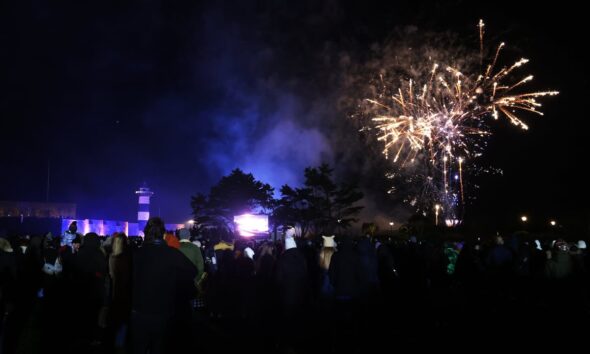 Watch the Southsea skies light up as fireworks spectaclular marks start of Portsmouth100 celebrations