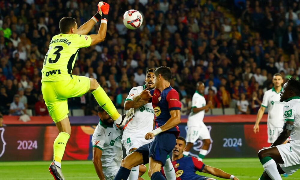 Nottingham Forest determined to sign David Soria in January and won't give up