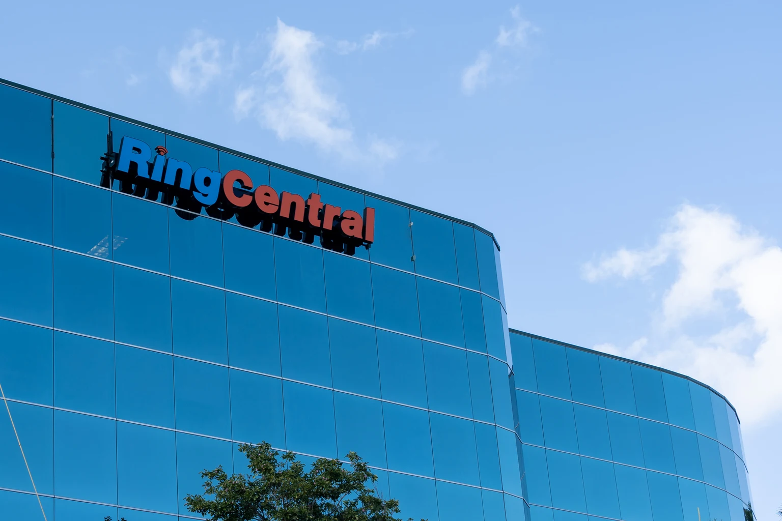 RingCentral: Willing To Bite At Low Prices As New Products Show Promise