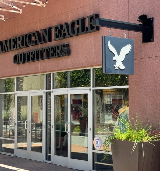 American Eagle Outfitters: Retail Sales Acceleration Amid Potential Sector Rebound