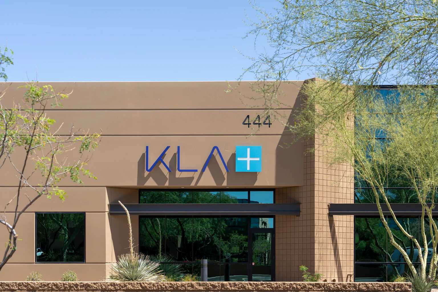 KLA Corporation: Off To A Strong Start In 2026, Waiting For Better Entry (NASDAQ:KLAC)