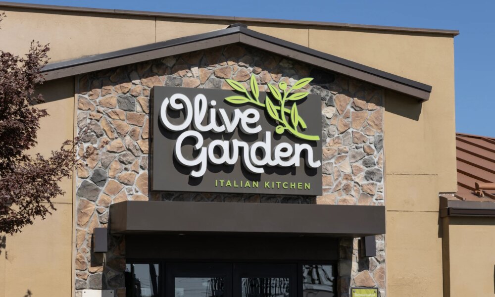 Four Corners Property Trust: Earn Strong Dividends From An Undervalued REIT