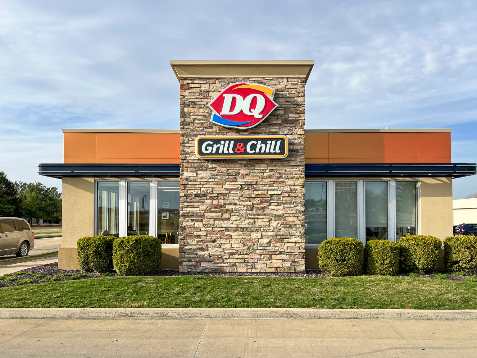 Berkshire Hathaway Is Still Not Undervalued, But Relative Valuation Has Improved (NYSE:BRK.A)