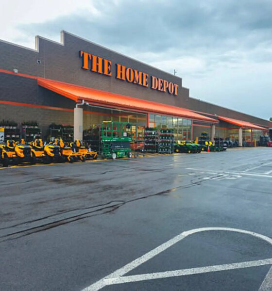 Home Depot: Improvement Giant Is Hardly Improving Here
