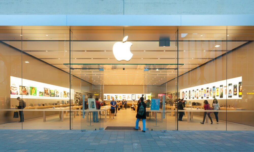 Apple: Despite The Selloff, 2026 Still Priced At A Premium