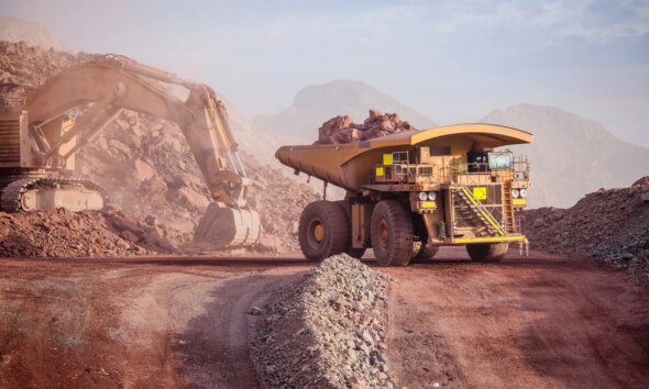 XME: Strong Price Momentum Meets Bullish 2026 Global Fundamentals (NYSEARCA:XME)