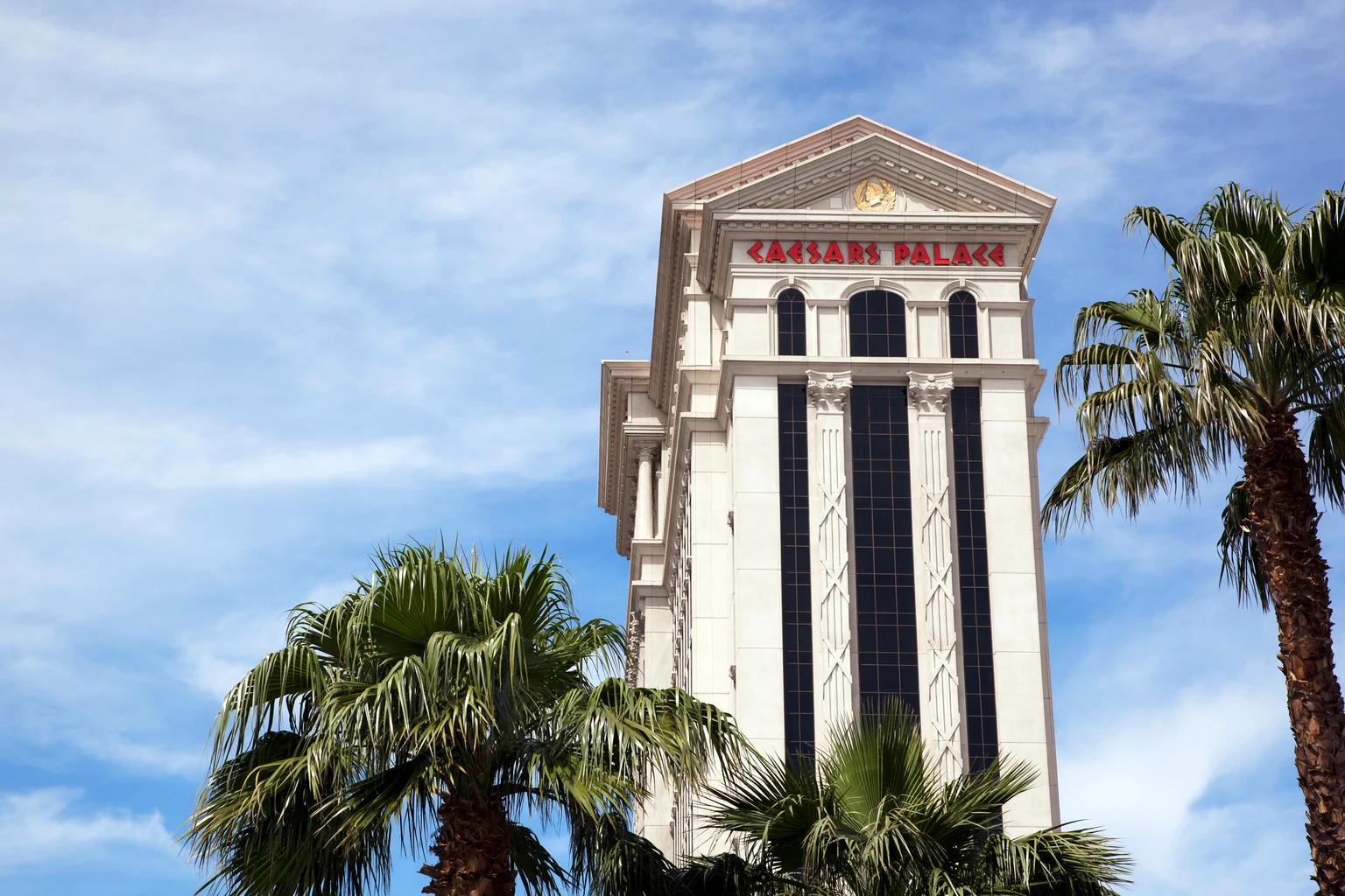 VICI Properties: Why I'm Buying At These Lows Even With The Caesars Specter (NYSE:VICI)