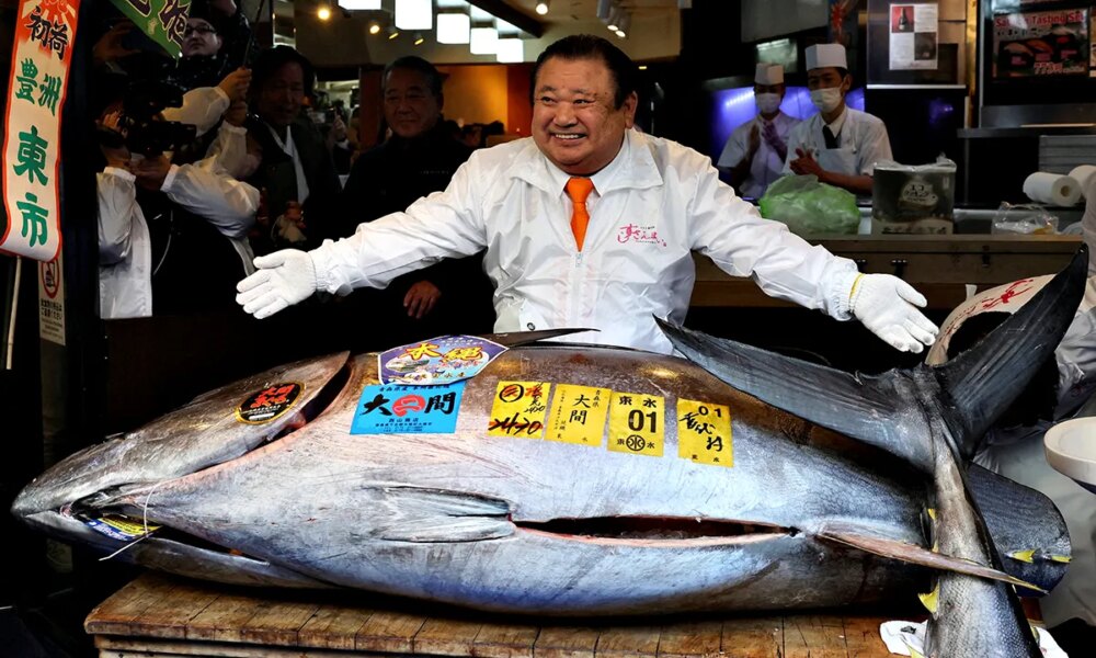 Japanese sushi chain pays $3.24 million for bluefin tuna at Tokyo auction
