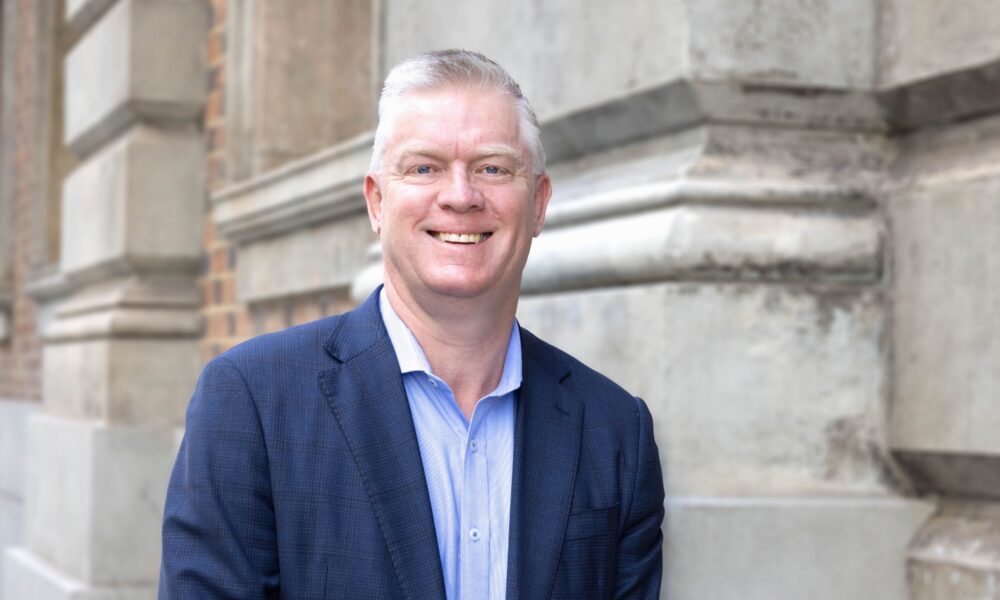 Barnes plays defence on GST