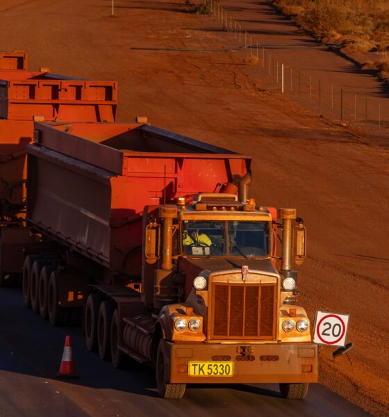 Truckie sues lawyer over royalties advice