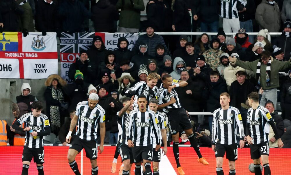 Howe must drop Newcastle flop who gave away the ball 20 times vs Palace