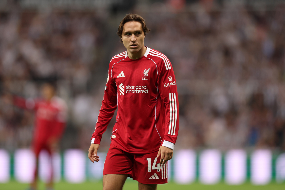 NEWCASTLE UPON TYNE, ENGLAND - AUGUST 25: Federico Chiesa of Liverpool and Italy during the Premier League match between Newcastle United and Liverpool at St James