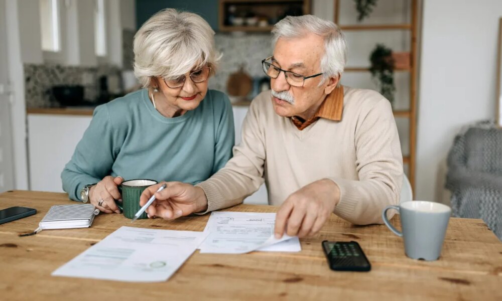 Seniors get new tax deduction up to $6,000 for 2025 filing season