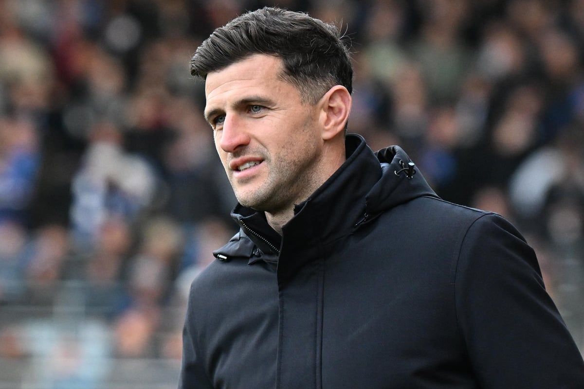 Portsmouth landmark celebrations on ice for John Mousinho, but still plenty to cheer as Ipswich fume