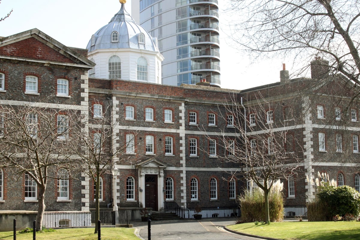 Historic buildings at Royal Navy's HMNB Portsmouth and around dockyard "at risk" of decaying - pictures