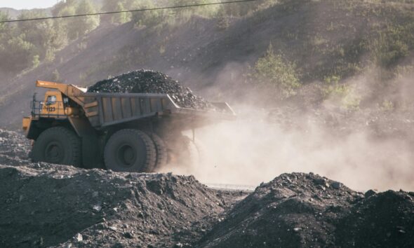 Graphite, mineral sands miner MRC in administration