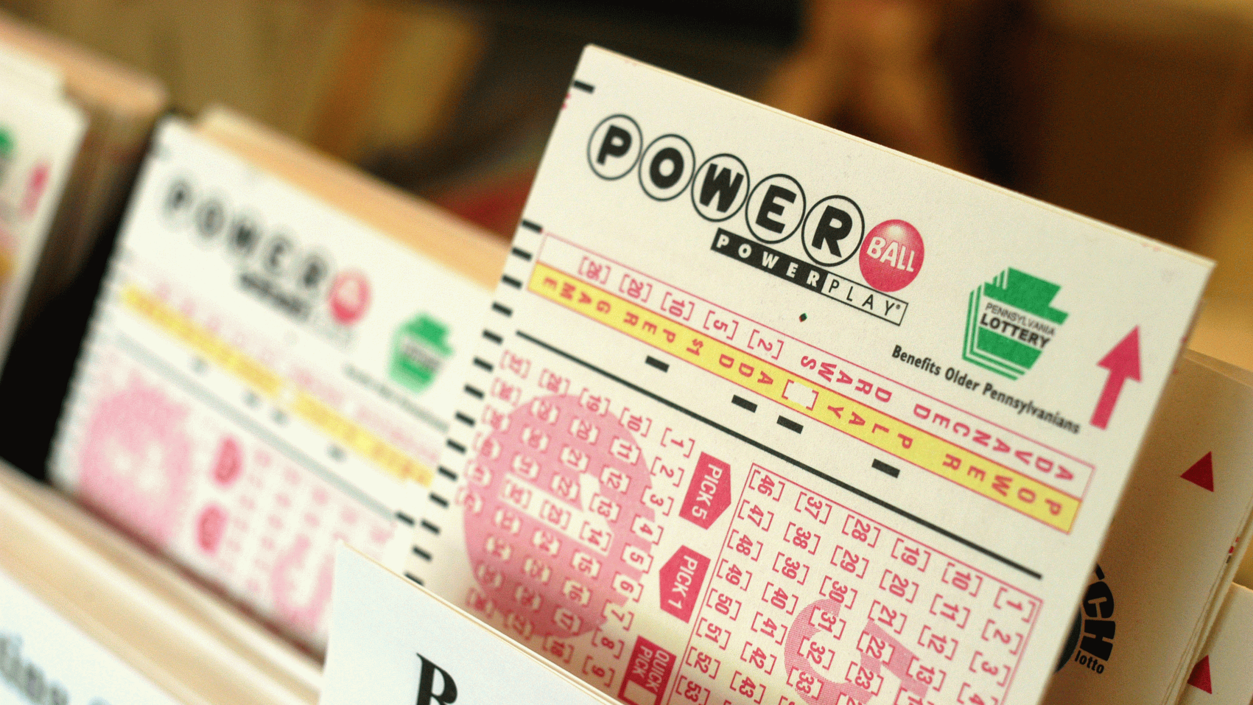 Arkansas Powerball winner claims record $1.817 billion jackpot prize