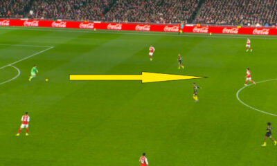 David Raya plays a pass to Declan Rice