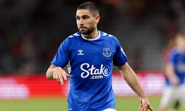 UK ministers face pressure to restrict gambling advertising