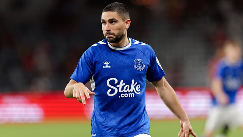 UK ministers face pressure to restrict gambling advertising