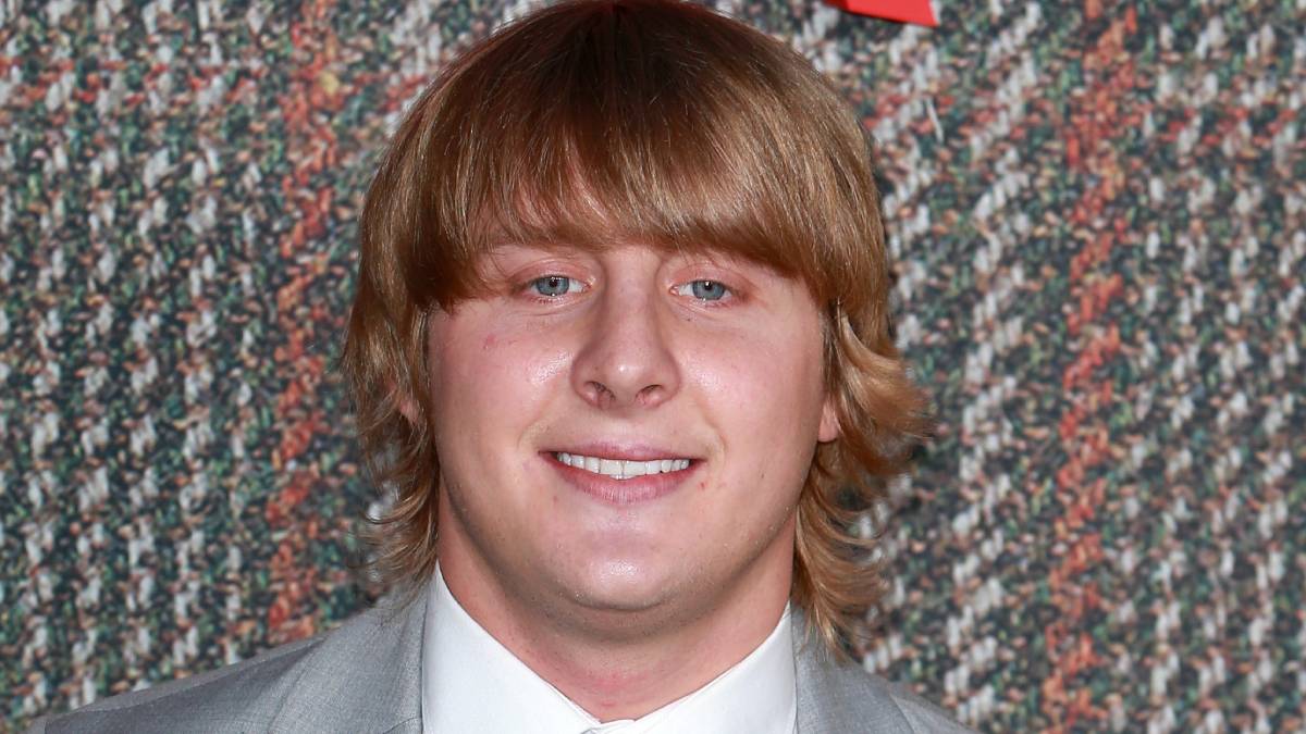 UFC 324 fight date, start time, TV channel, live online stream, full card