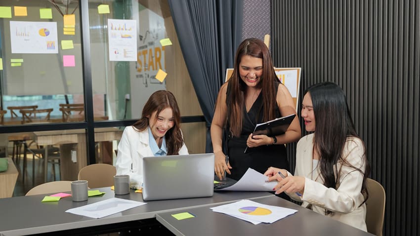 UK business confidence improves in December but hiring stalls