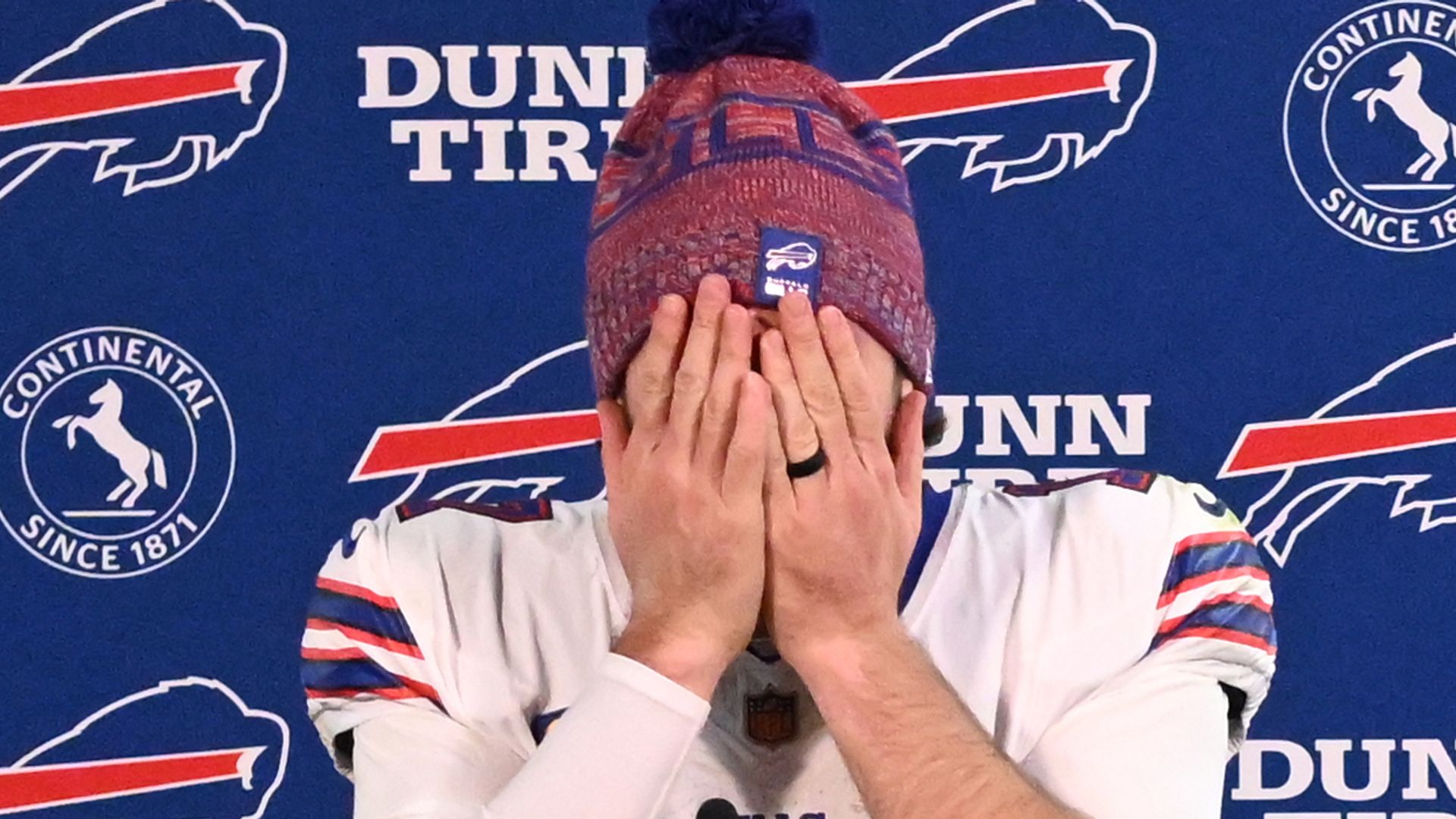Allen emotional after Bills loss: 'I let my team-mates down'