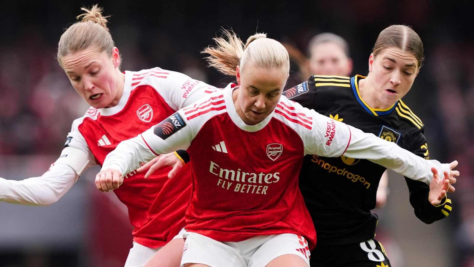 Arsenal Women 0-0 Man Utd Women: Gunners miss chance to go second in WSL against 10-player United | Football News