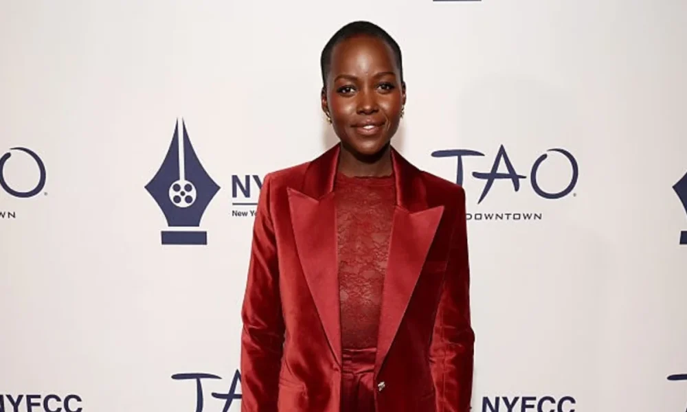 Star Sightings: Lupita Nyong'o Rocks Red in New York City, Gavin DeGraw Performs at Belly Up in Aspen