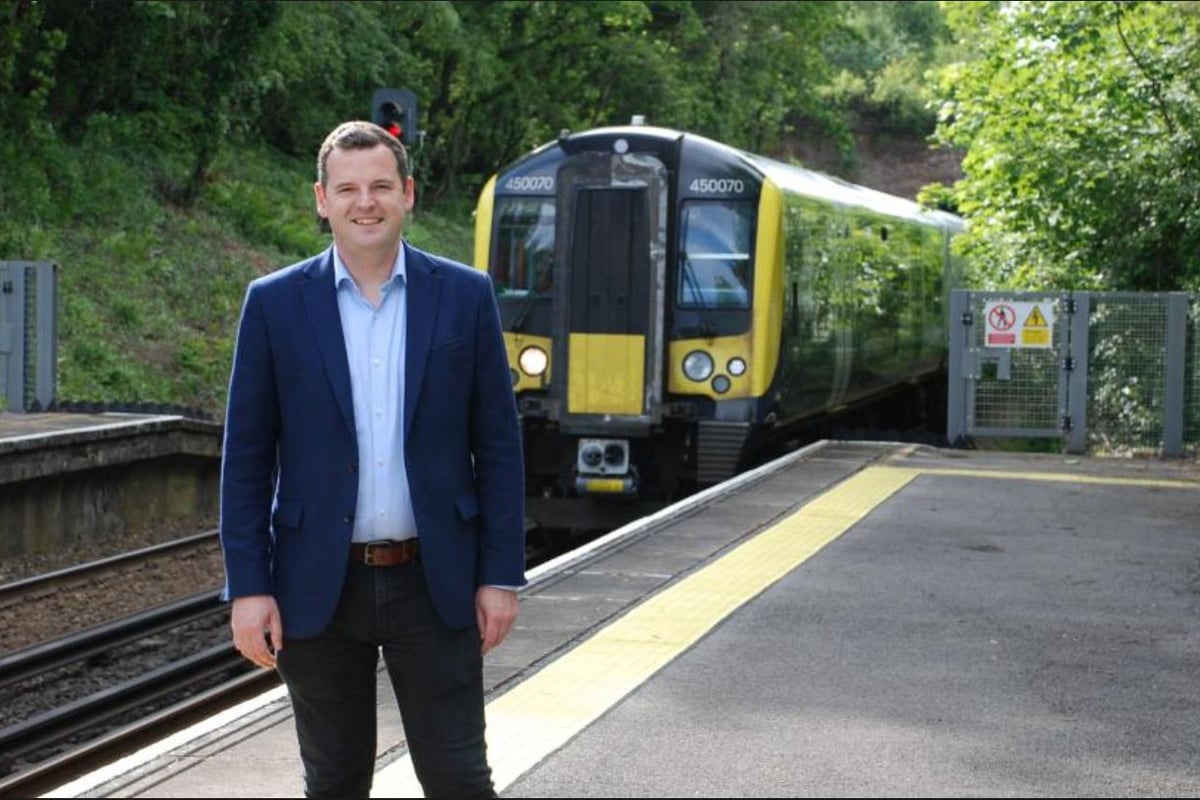 Warning flag issued as plans to install lifts at two Hampshire railway stations take a step forward