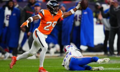 Broncos advance to AFC title game, beating Bills 33-30