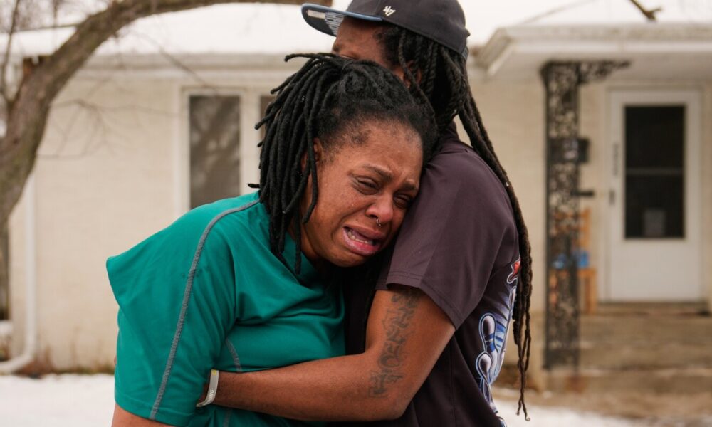 Dramatic video captures Minneapolis immigration arrest in a city on edge