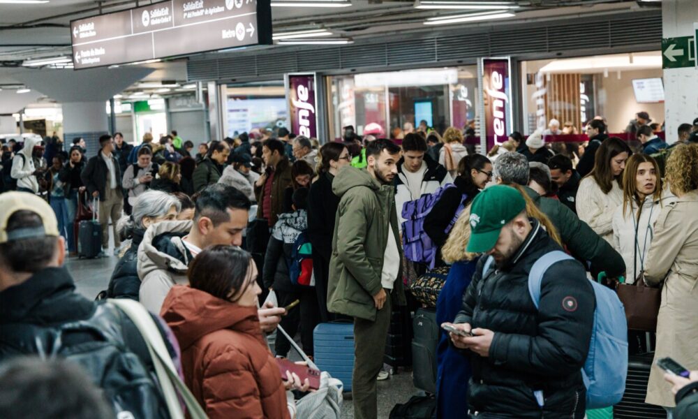At least 21 people killed in high-speed train crash in southern Spain