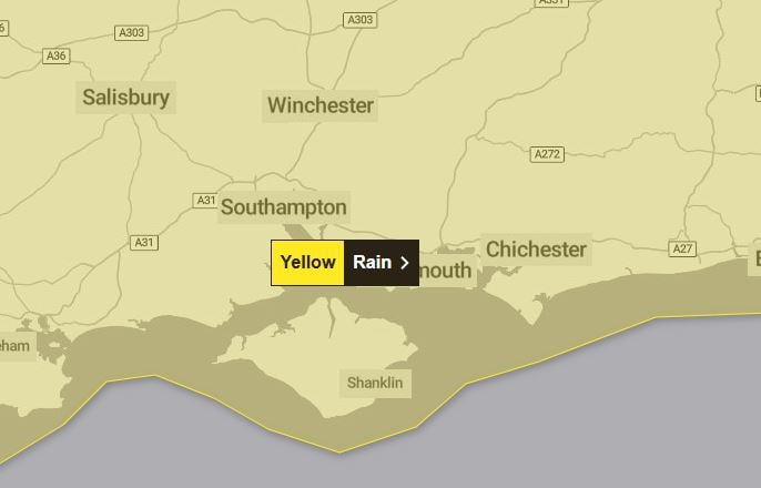 Weather warning issued with heavy downpours of rain and flooding expected across Hampshire